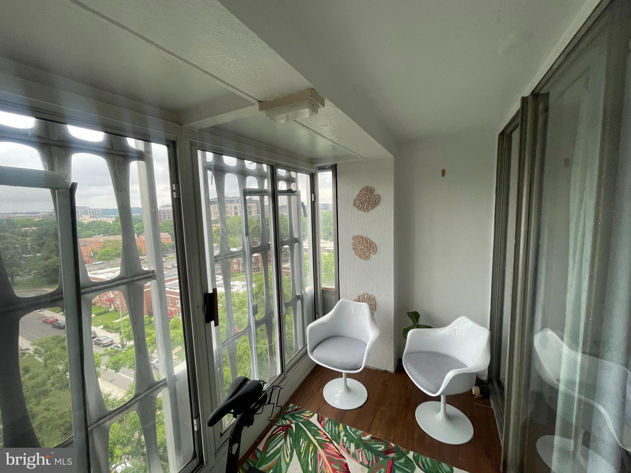 1311 DELAWARE AVENUE SW S833