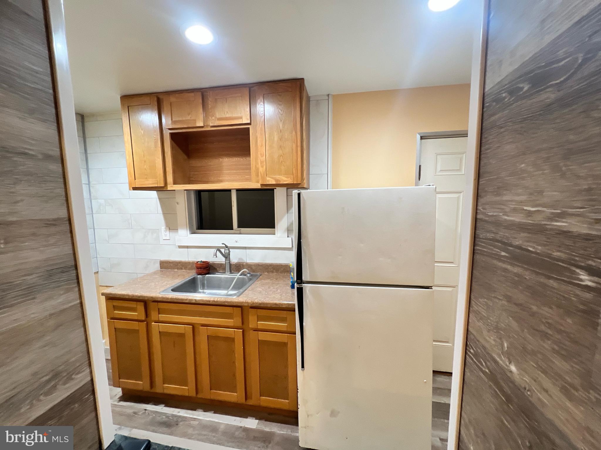 KENSINGTON - Residential Lease