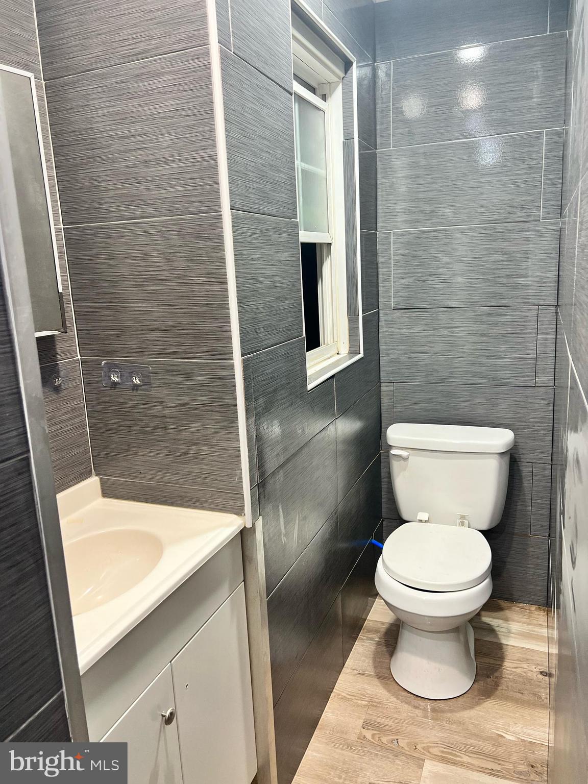 KENSINGTON - Residential Lease