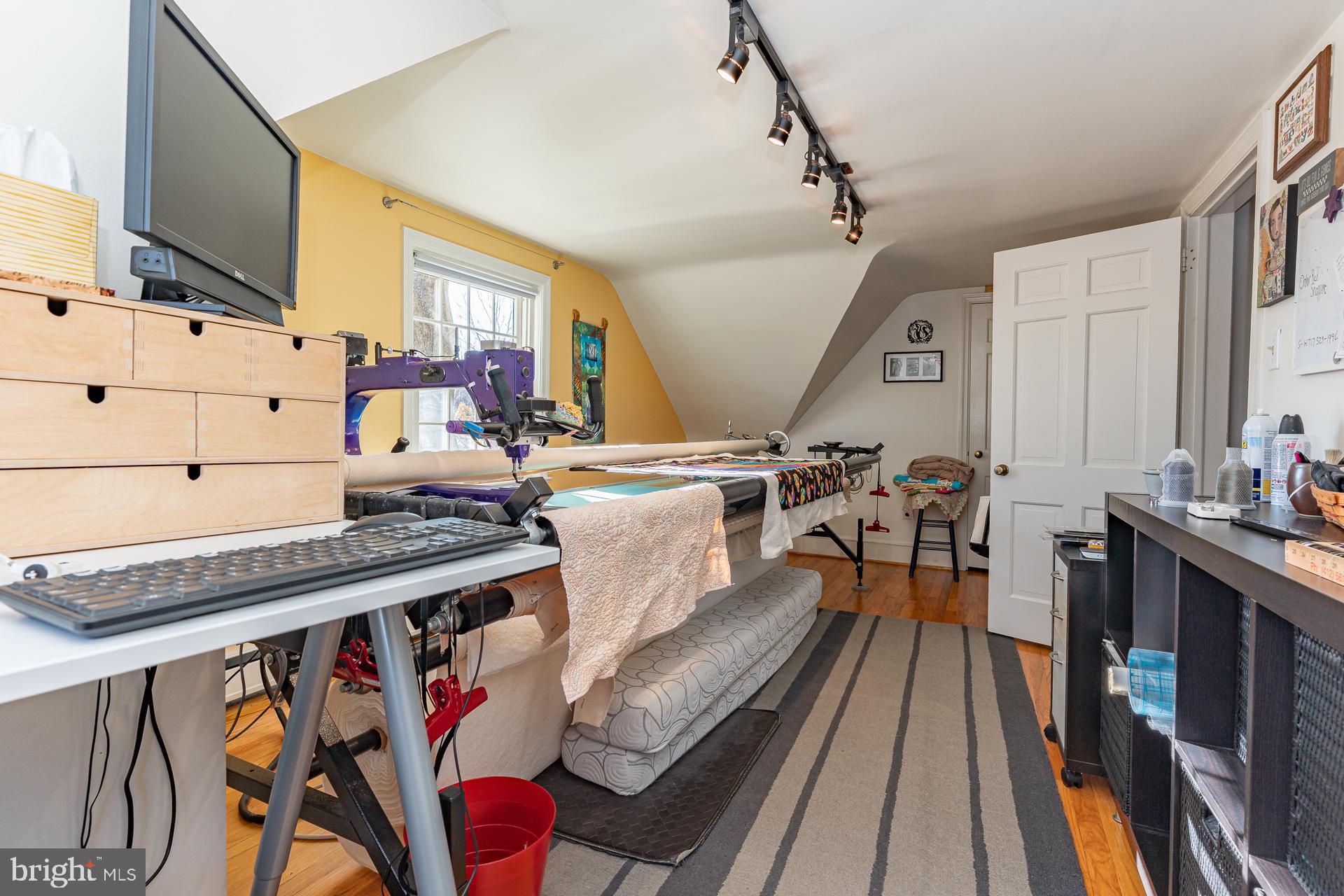 WAYSIDE - Residential