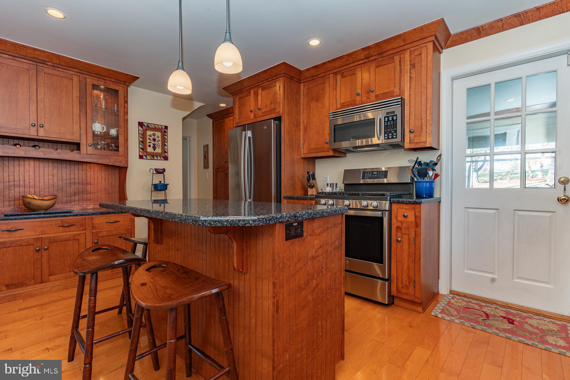 WAYSIDE - Residential