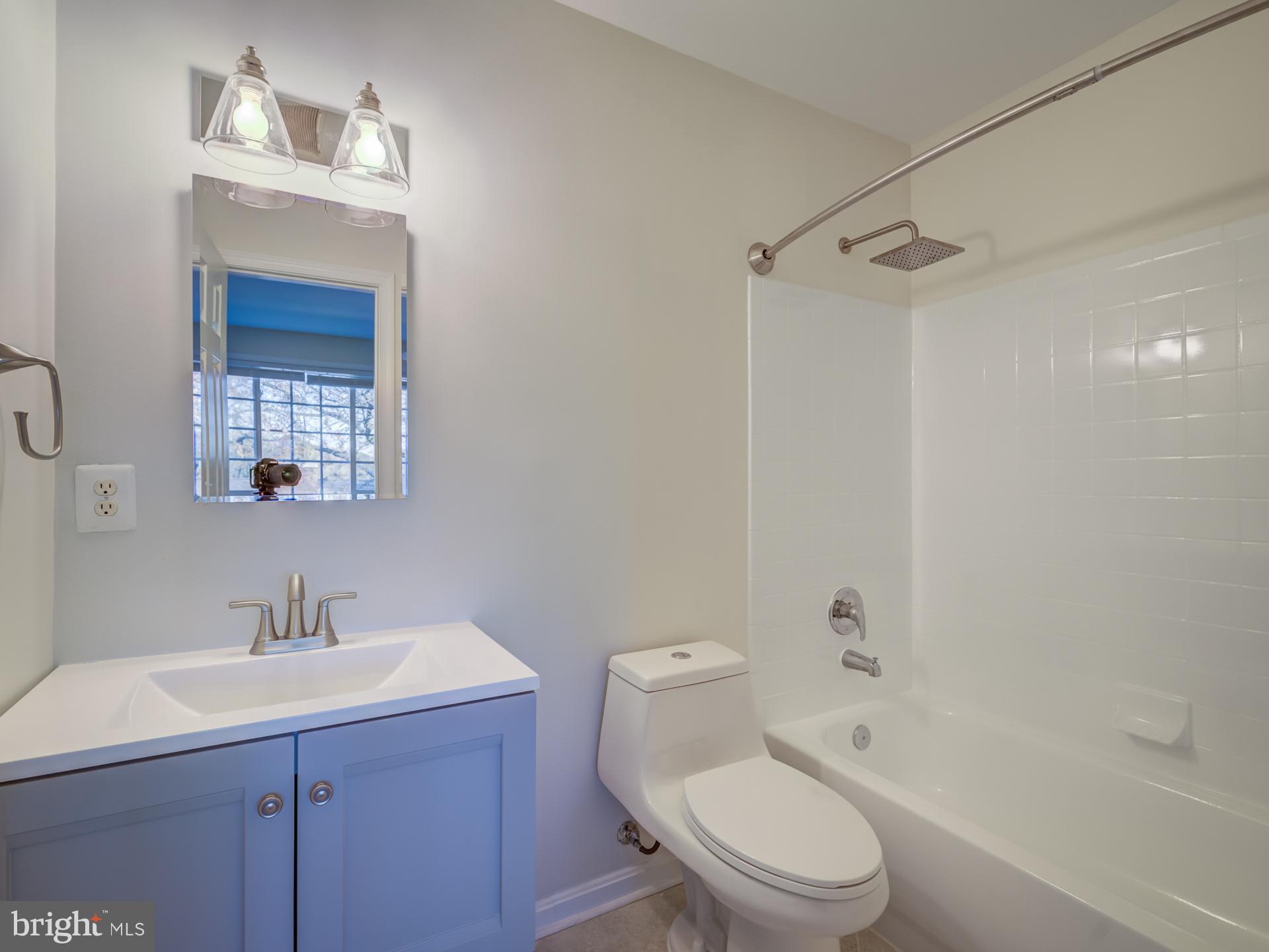 PARKSIDE AT ALEXANDRIA - Residential Lease