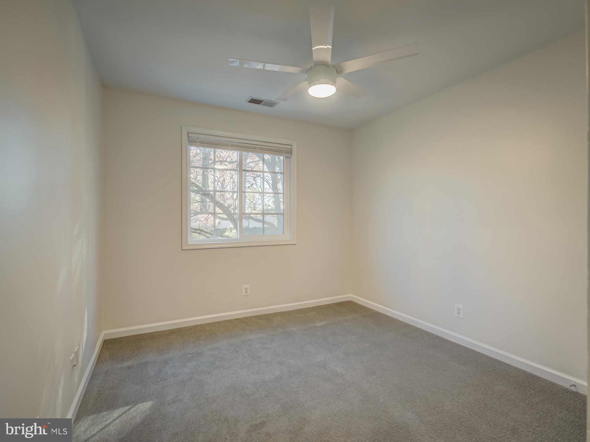 PARKSIDE AT ALEXANDRIA - Residential Lease