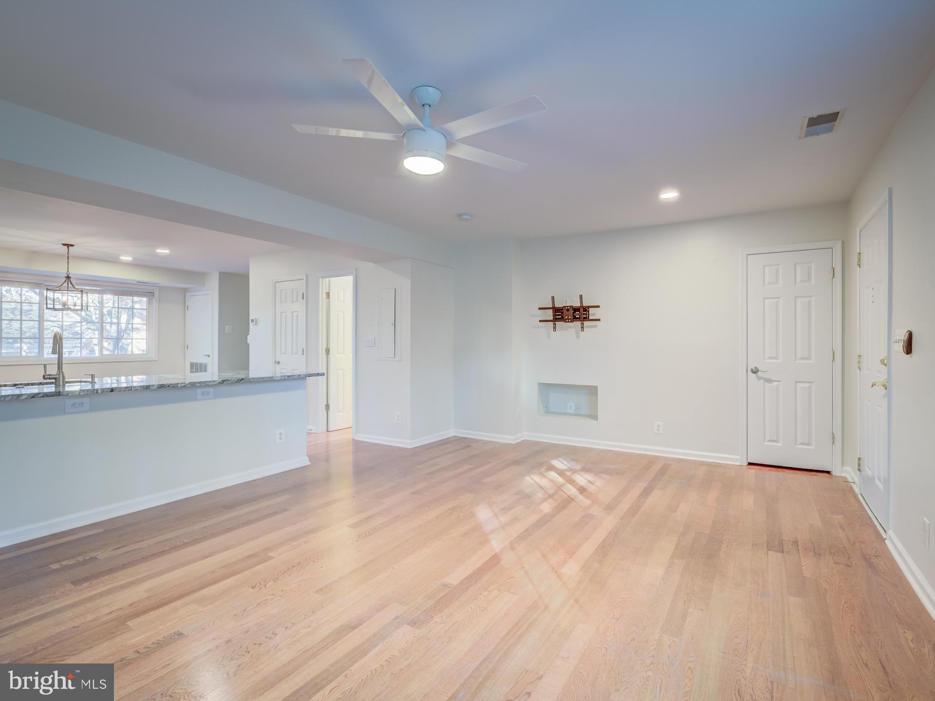 PARKSIDE AT ALEXANDRIA - Residential Lease