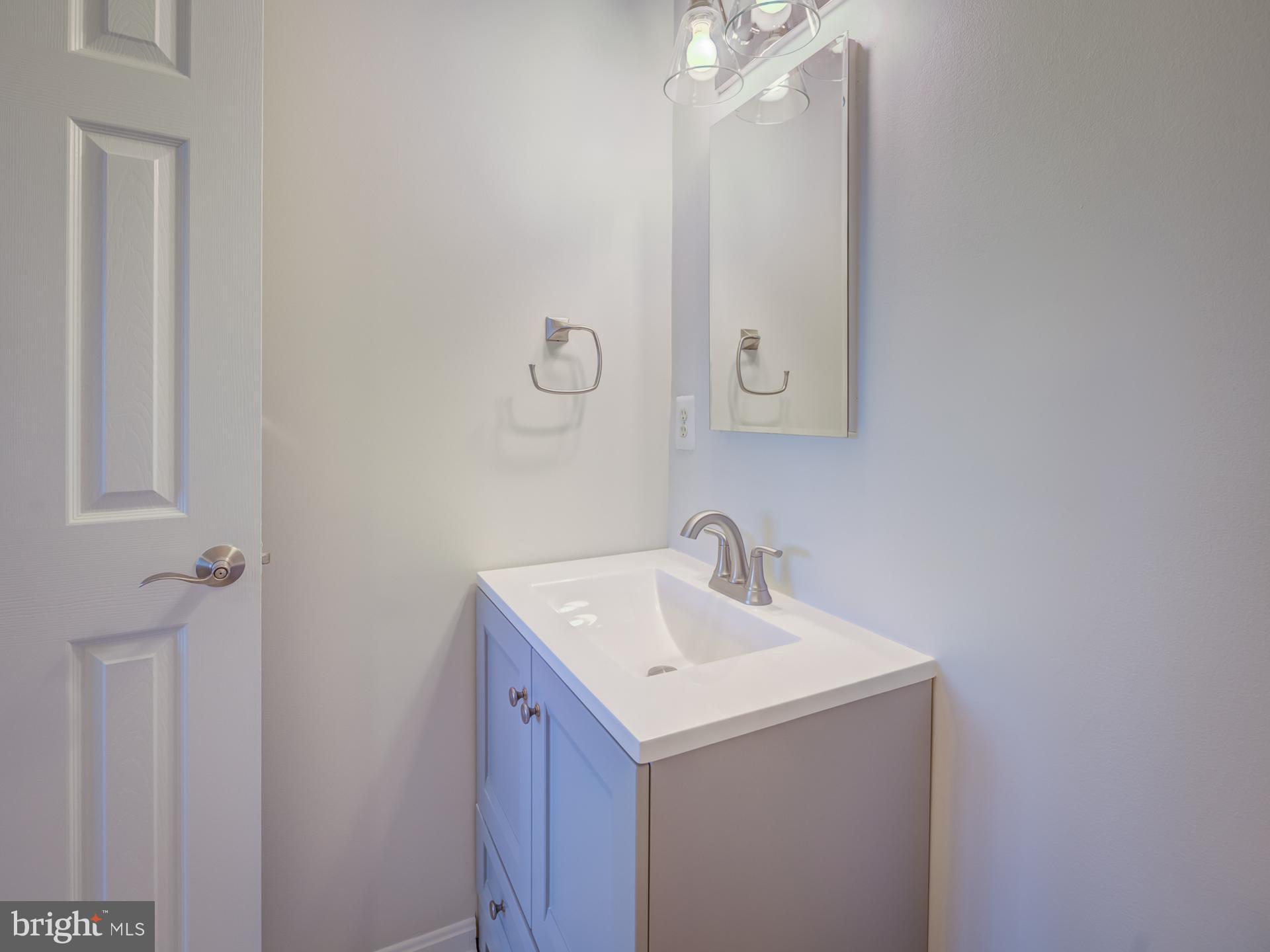 PARKSIDE AT ALEXANDRIA - Residential Lease