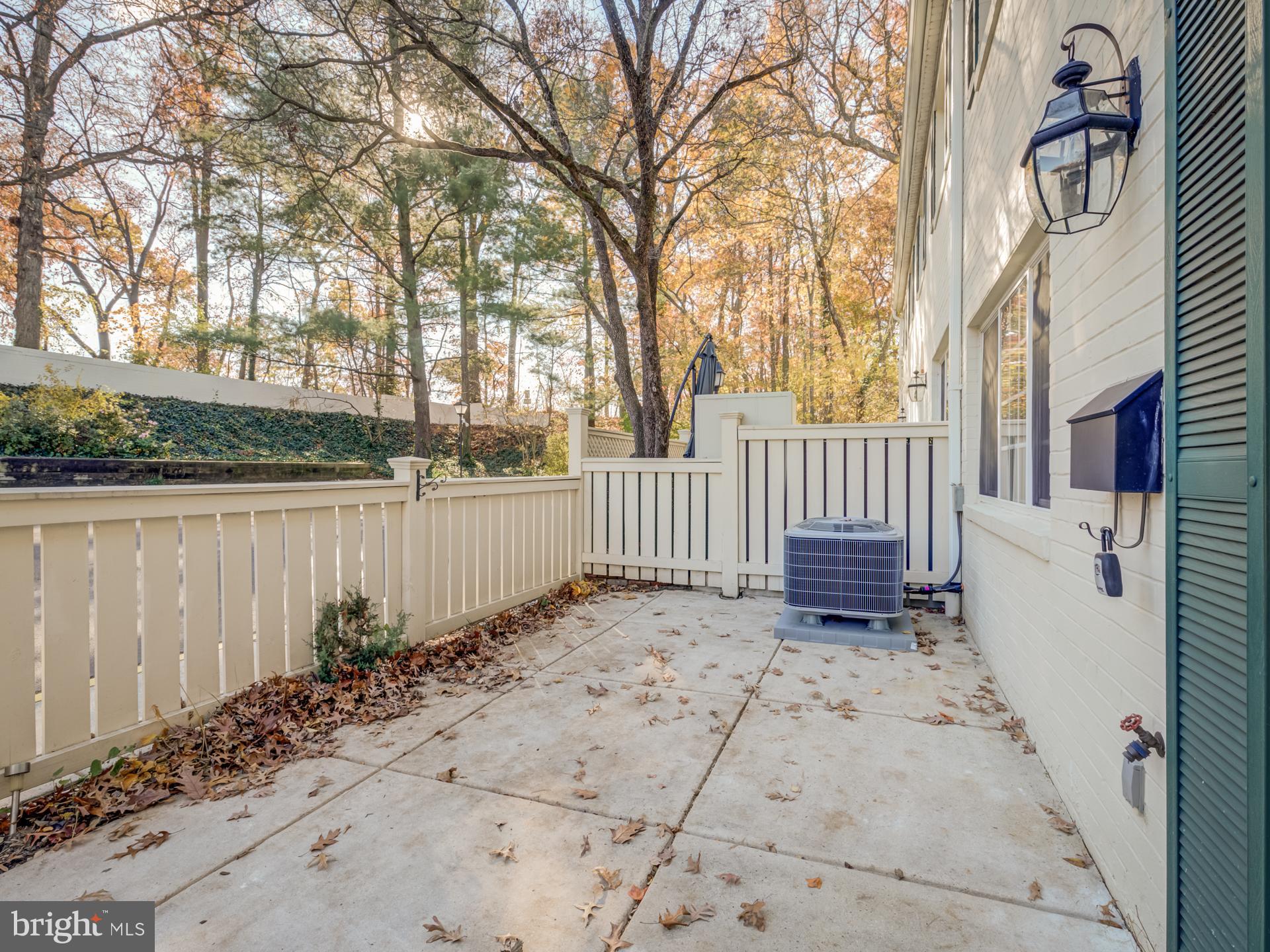 PARKSIDE AT ALEXANDRIA - Residential Lease