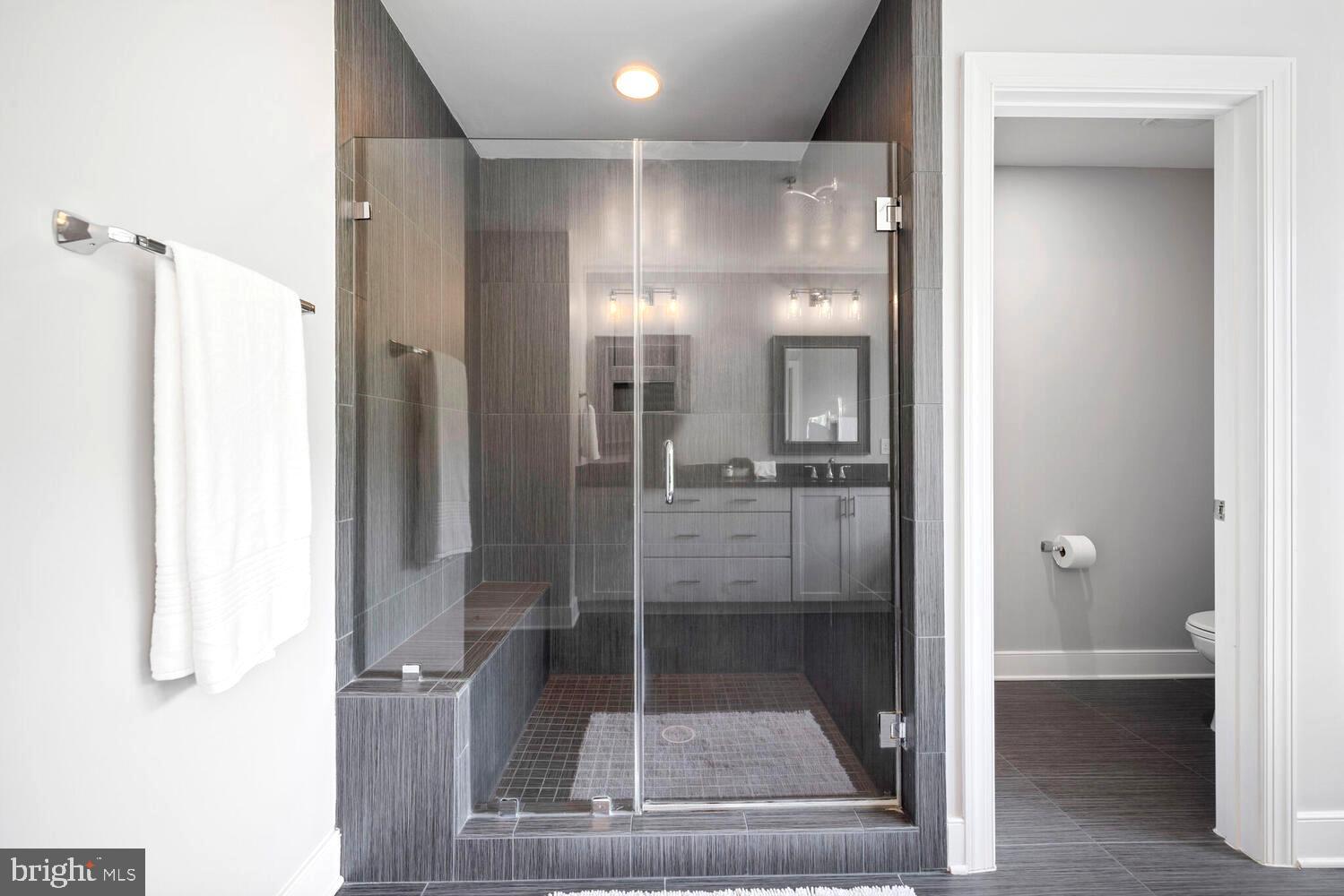 CROWN FARM - Residential