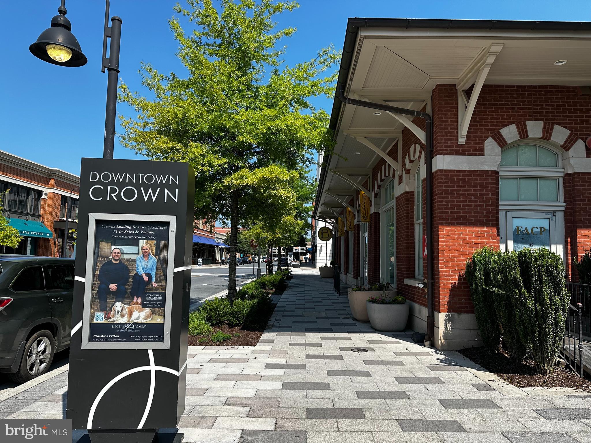 CROWN FARM - Residential