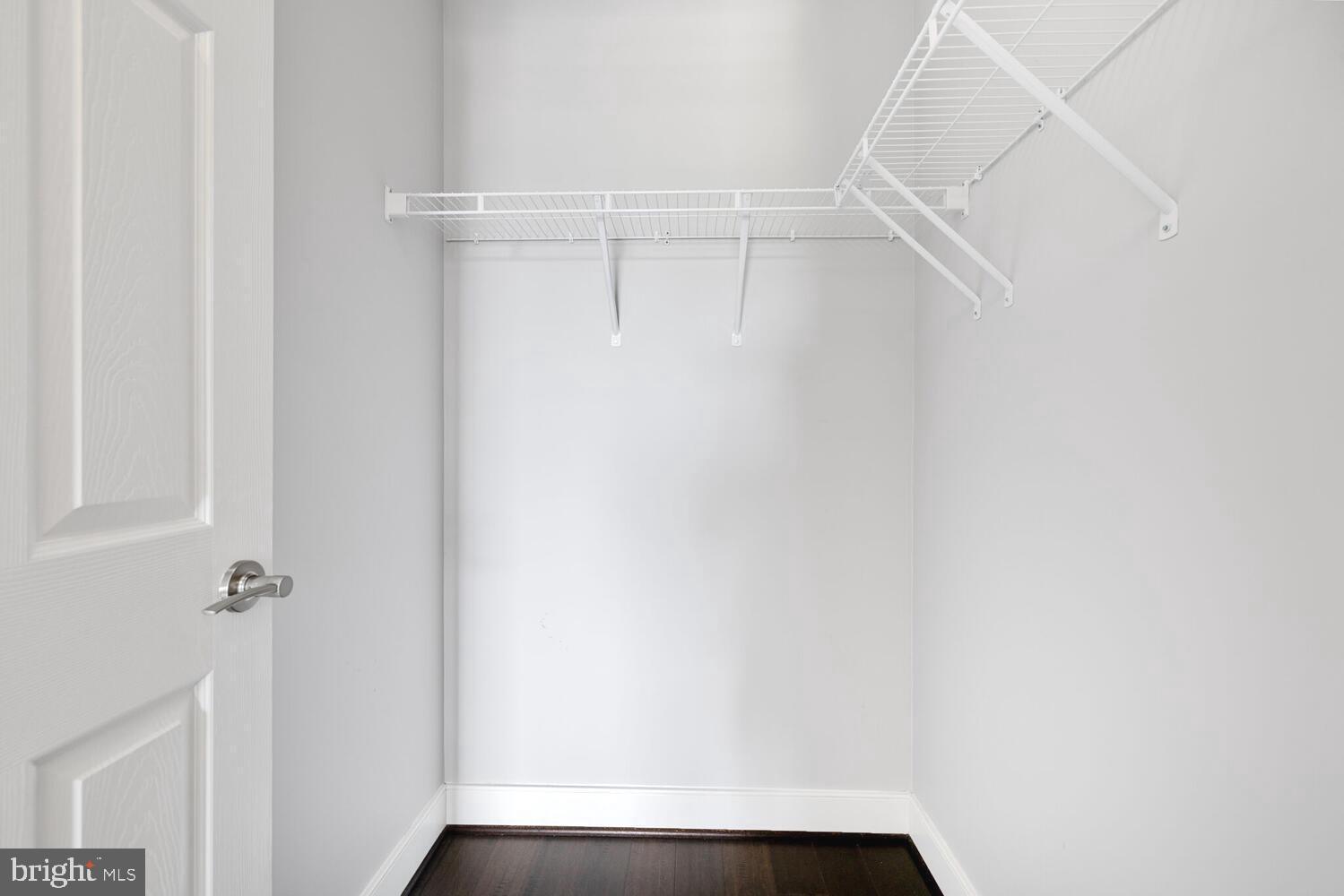 CROWN FARM - Residential