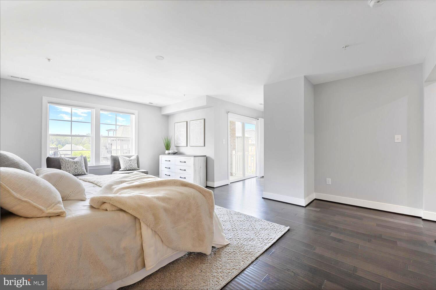 CROWN FARM - Residential