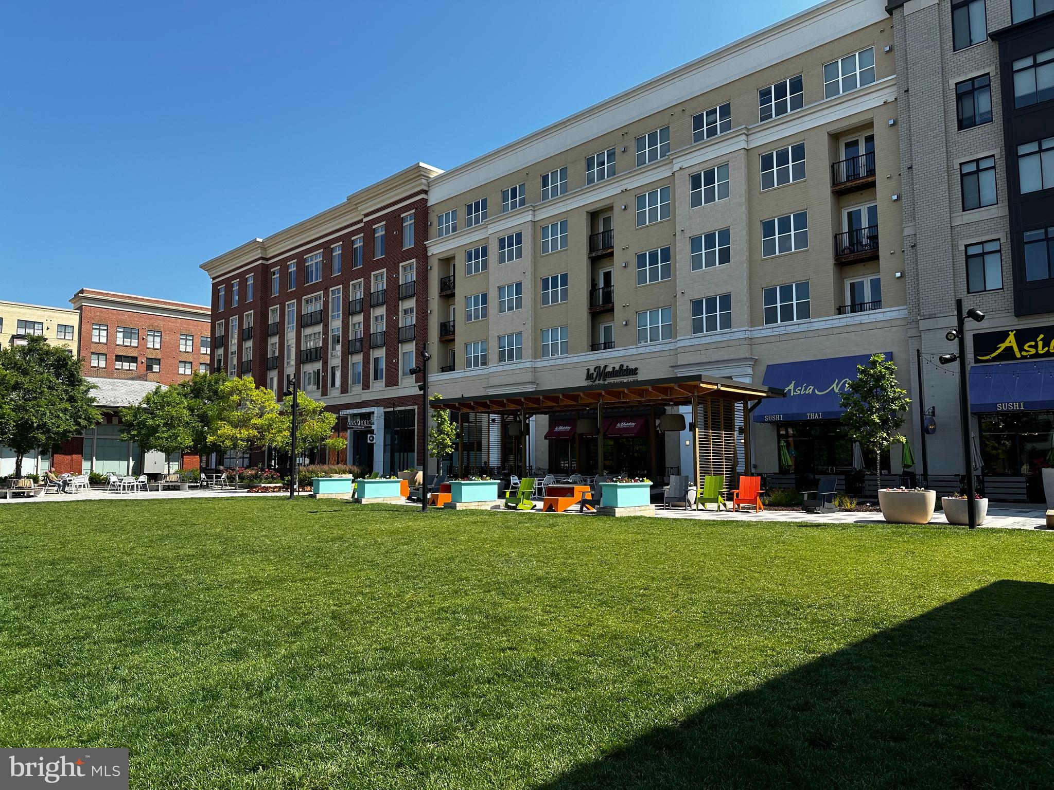 CROWN FARM - Residential