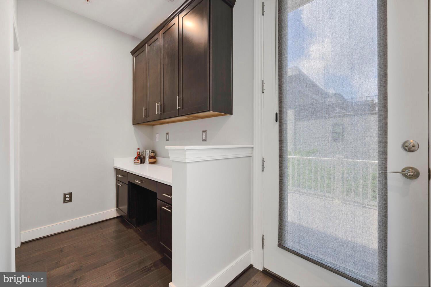 CROWN FARM - Residential