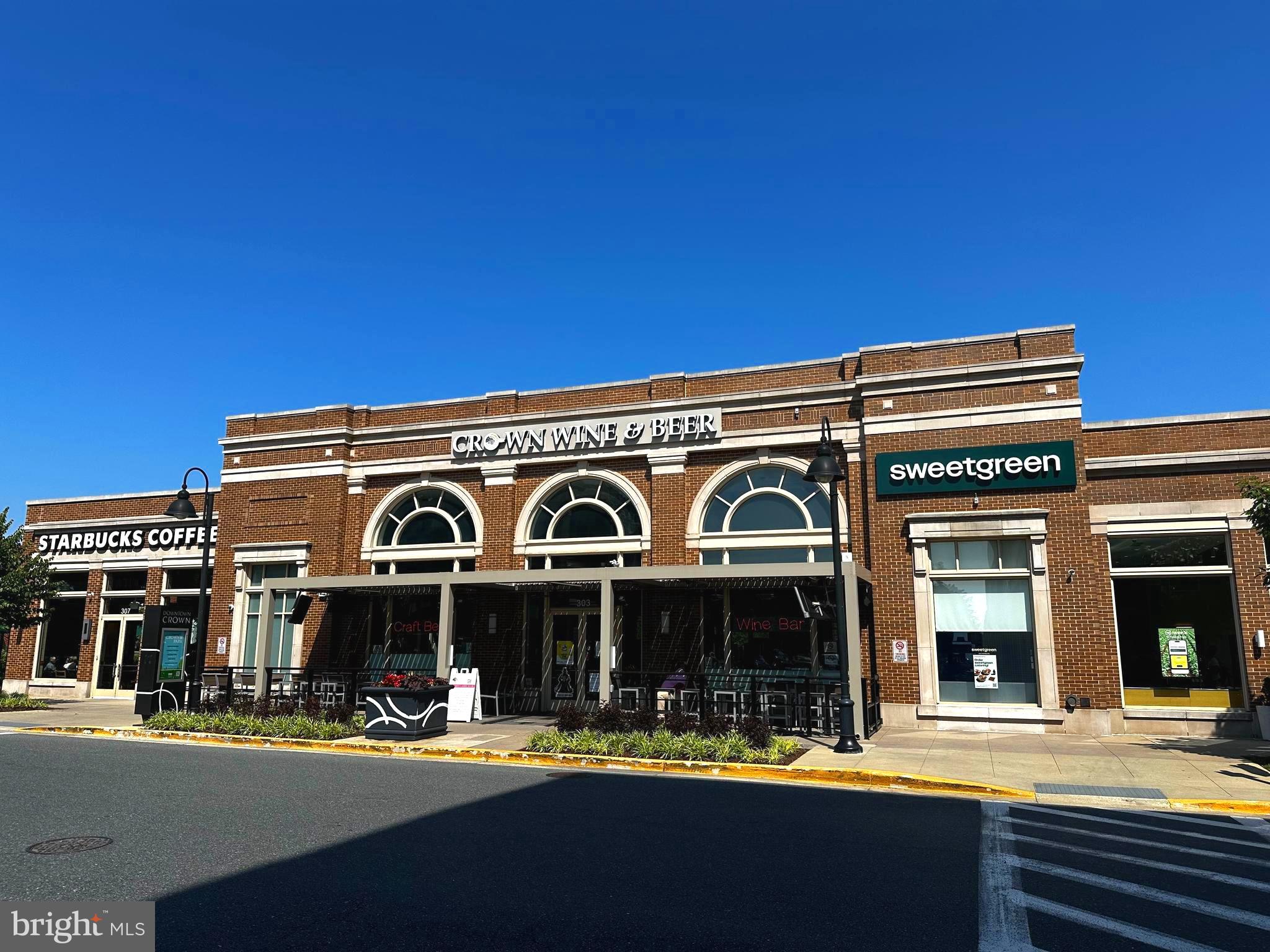 CROWN FARM - Residential