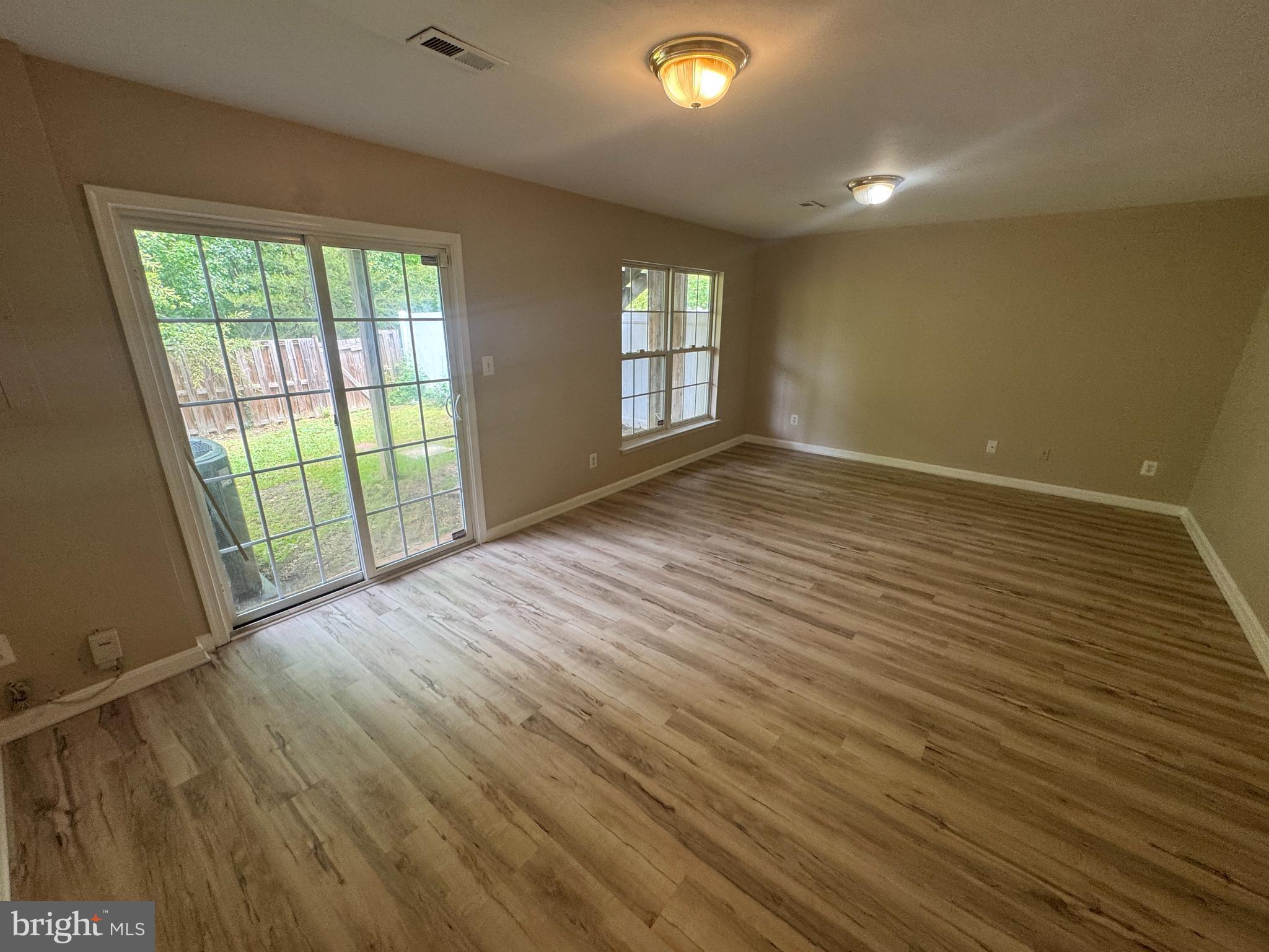 FOREST PARK - Residential Lease