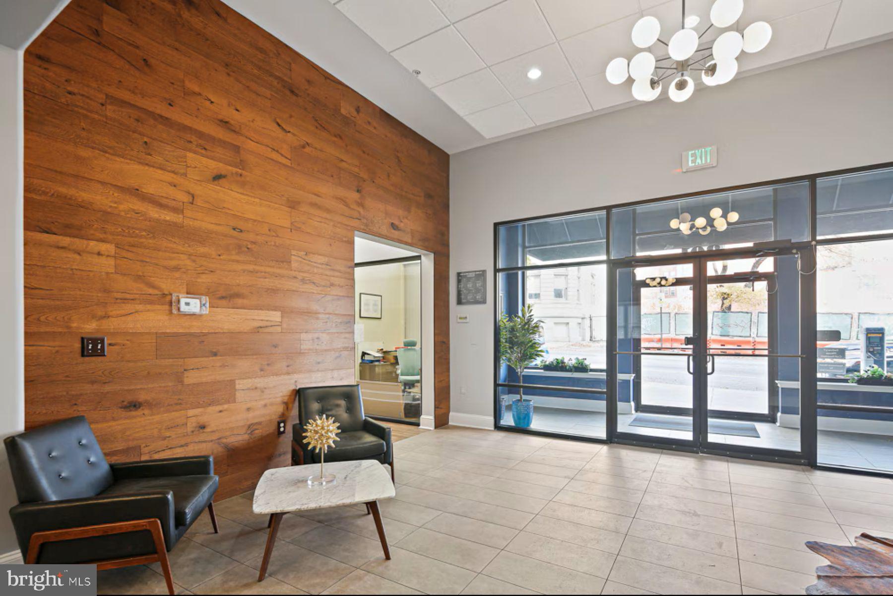 BROMO ARTS DISTRICT - Residential Lease