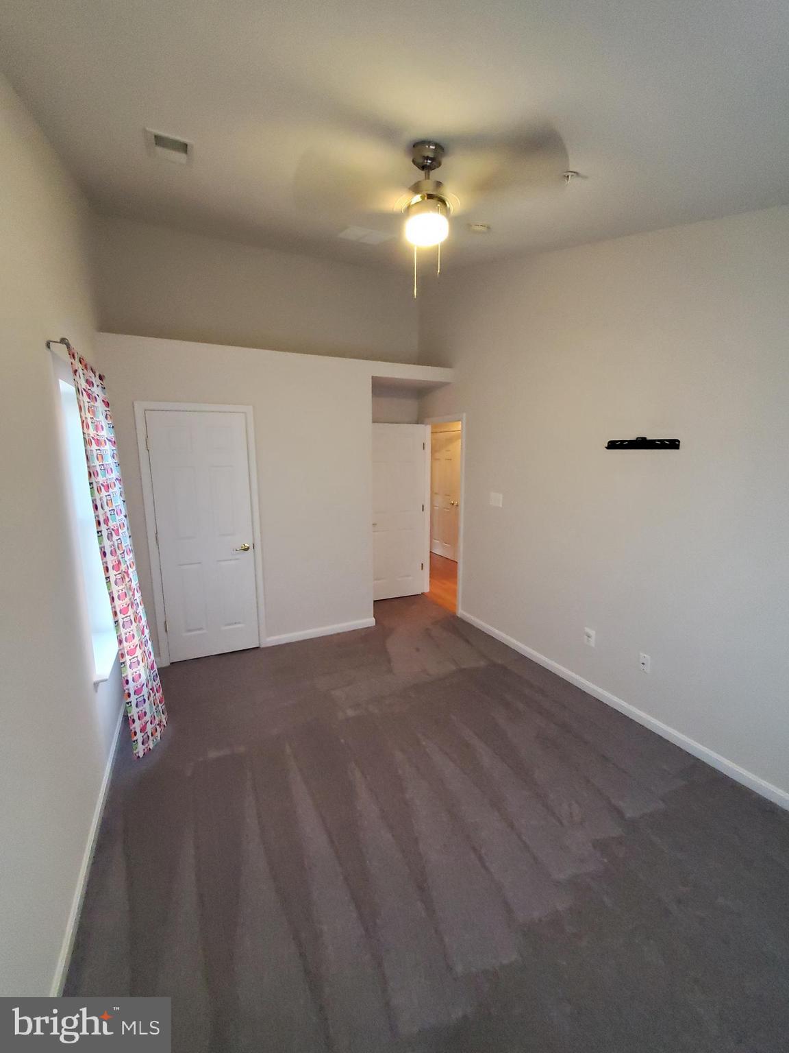 ST CHARLES SUB - SHEFFIELD - Residential Lease