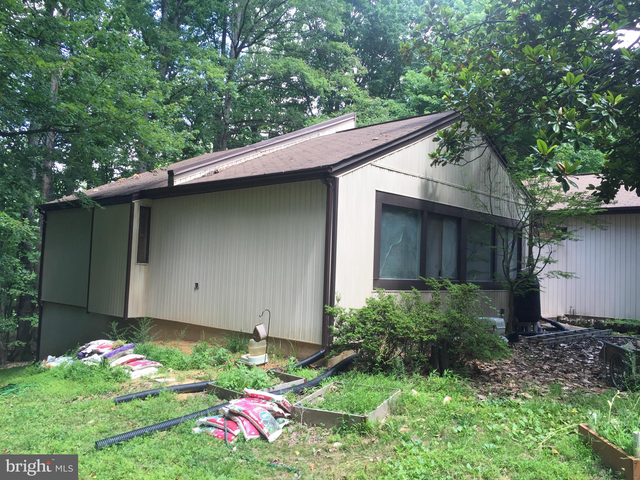 RESTON - Residential