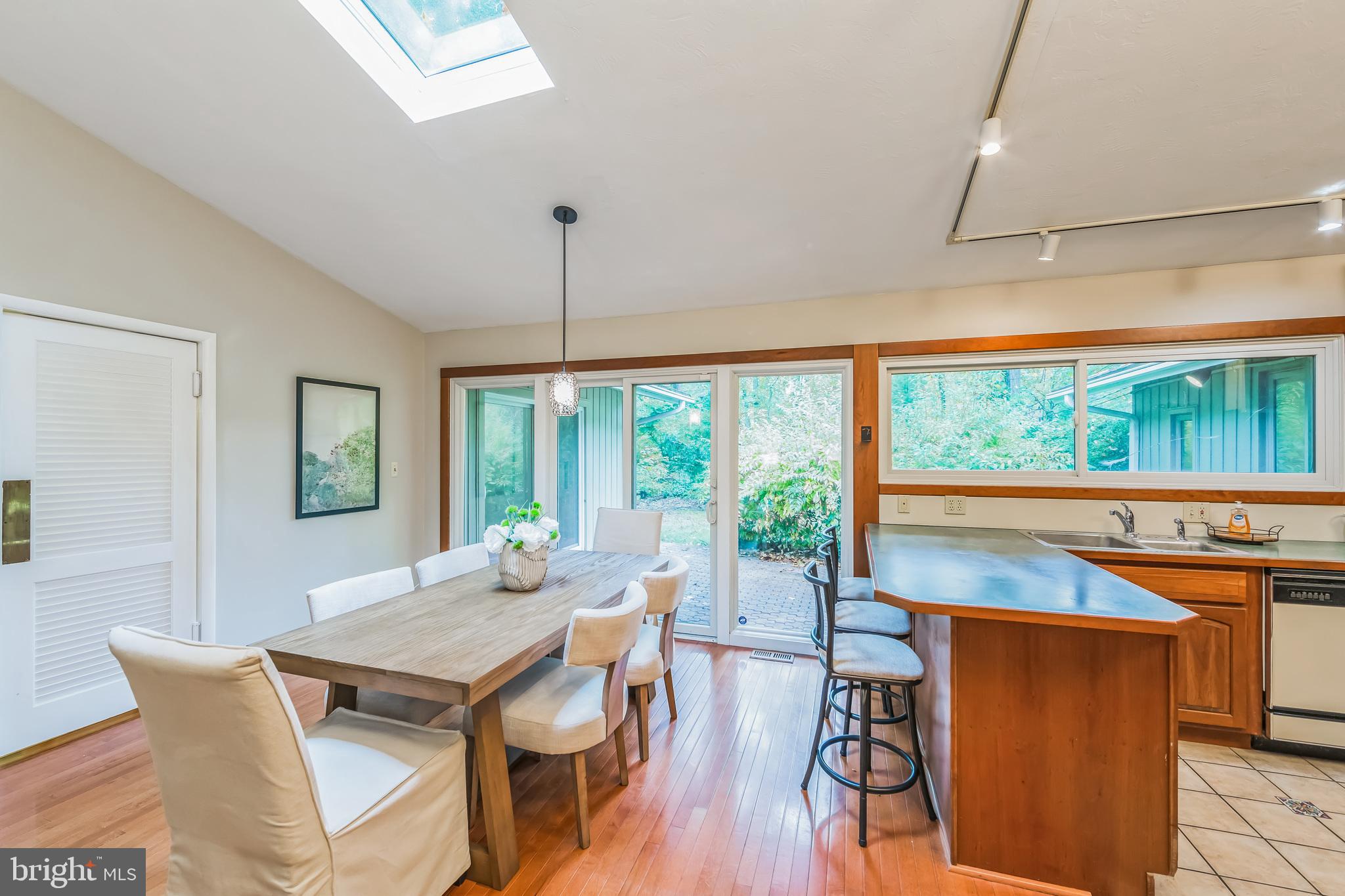 WHITFORD HILLS - Residential