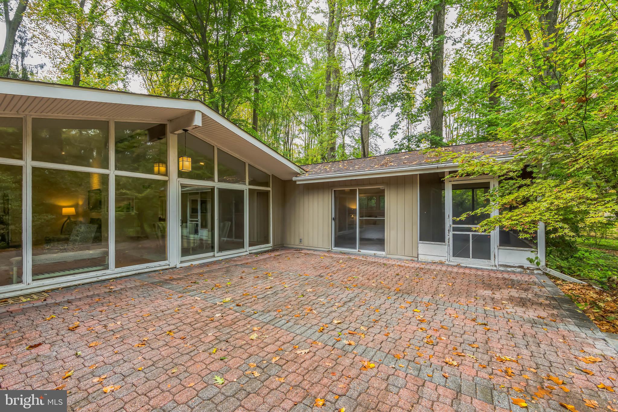 WHITFORD HILLS - Residential