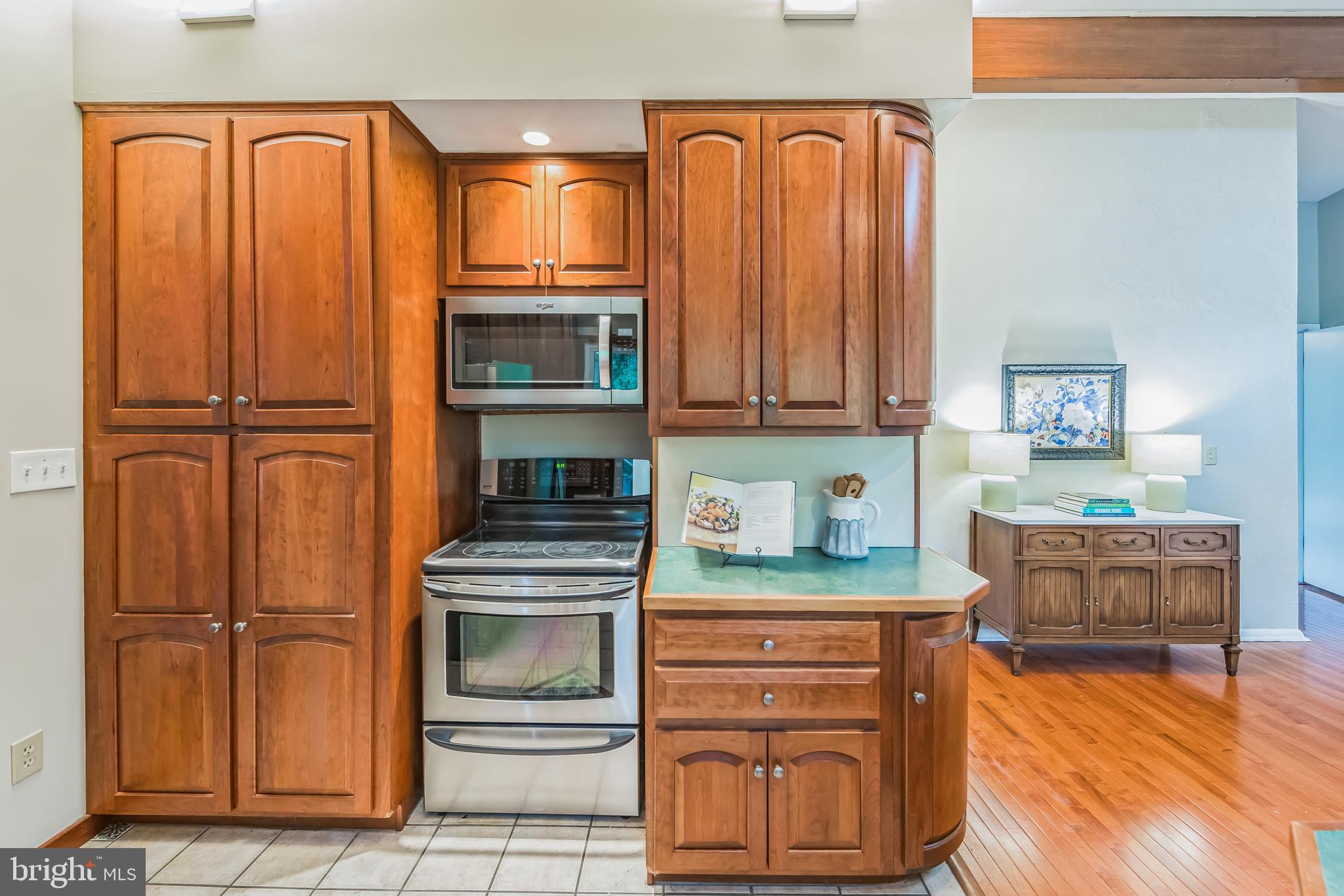WHITFORD HILLS - Residential