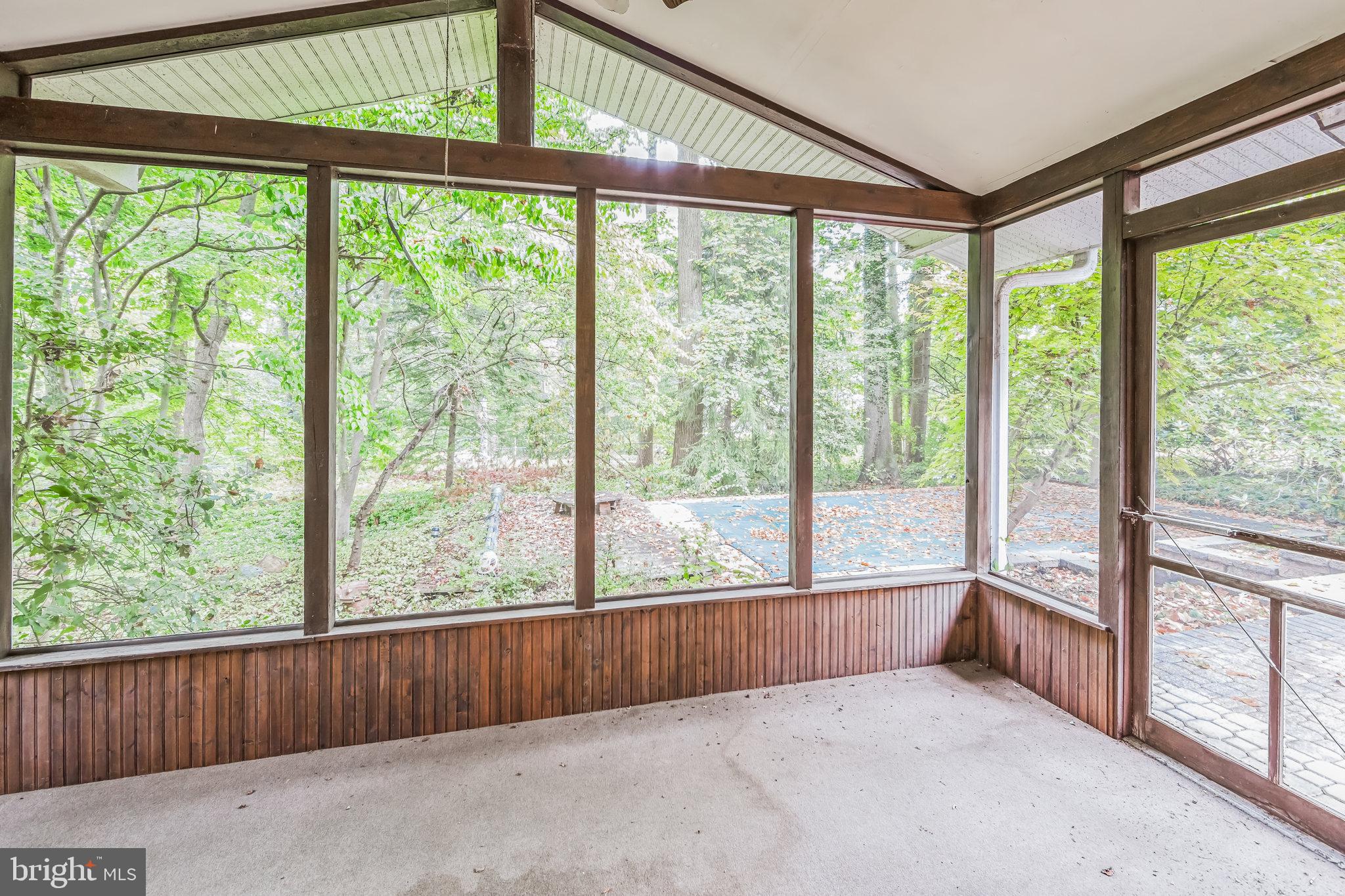 WHITFORD HILLS - Residential