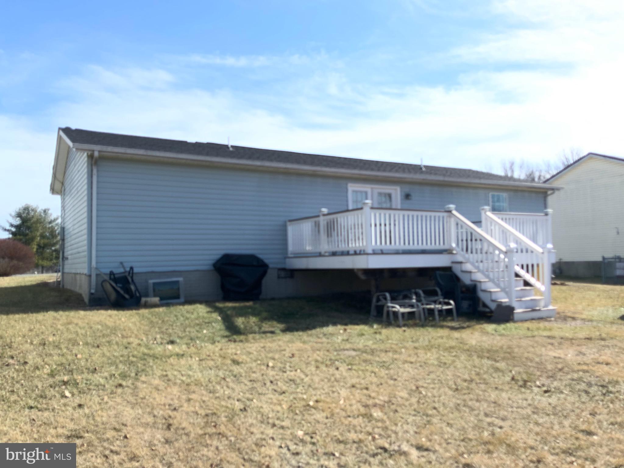 DOUGLAS OAKS - Residential