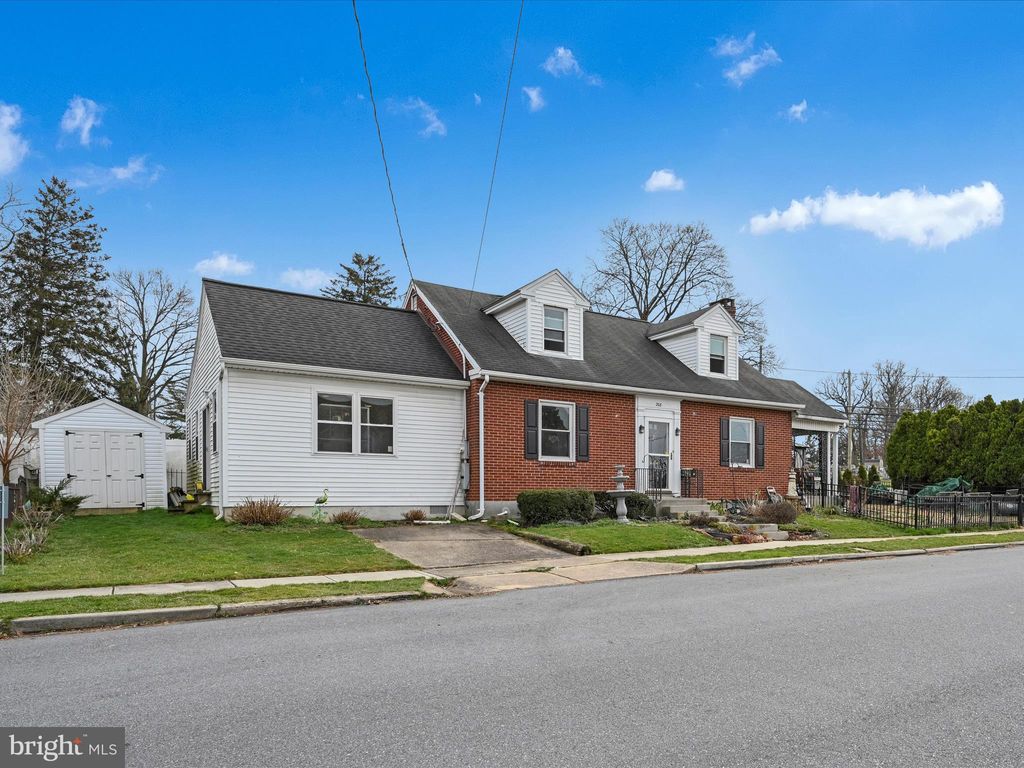 Photo of 208 Lemon Street, Elizabethtown, PA 17022 (MLS # PALA2047288)