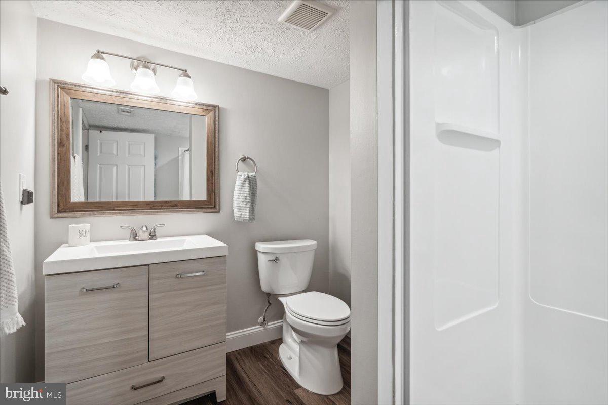 FOUNTAIN ROCK MANOR - Residential