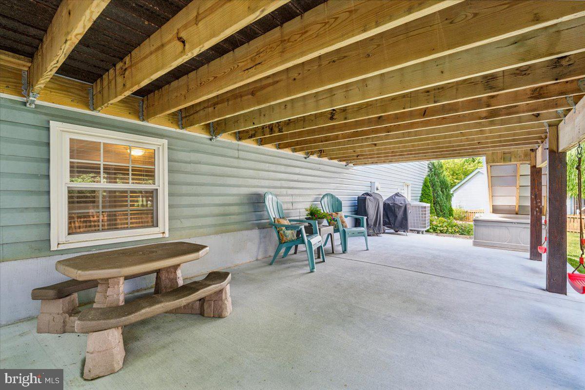 FOUNTAIN ROCK MANOR - Residential