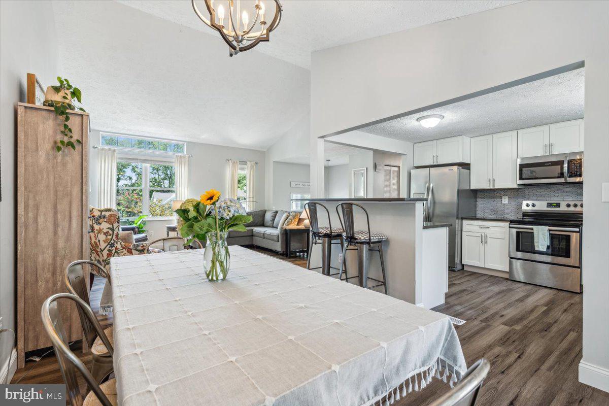 FOUNTAIN ROCK MANOR - Residential