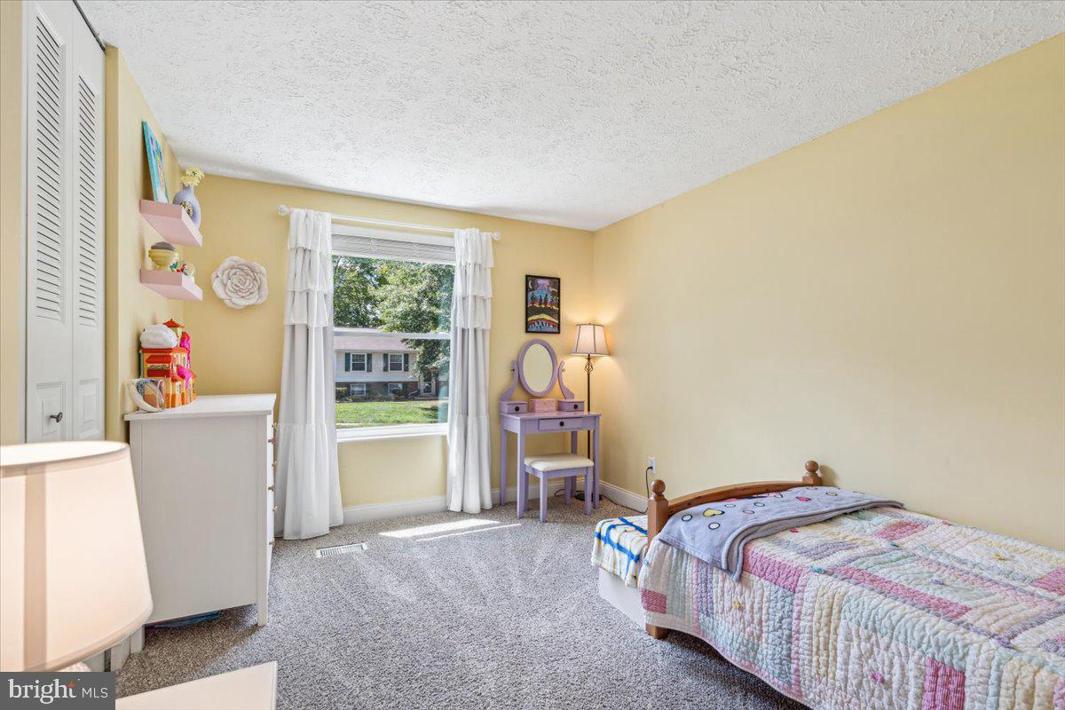 FOUNTAIN ROCK MANOR - Residential