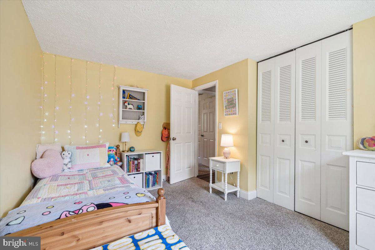 FOUNTAIN ROCK MANOR - Residential