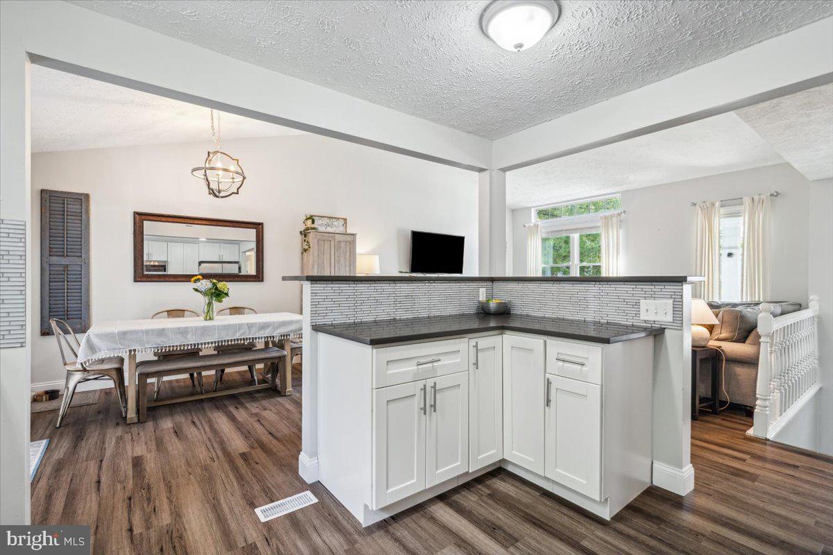 FOUNTAIN ROCK MANOR - Residential