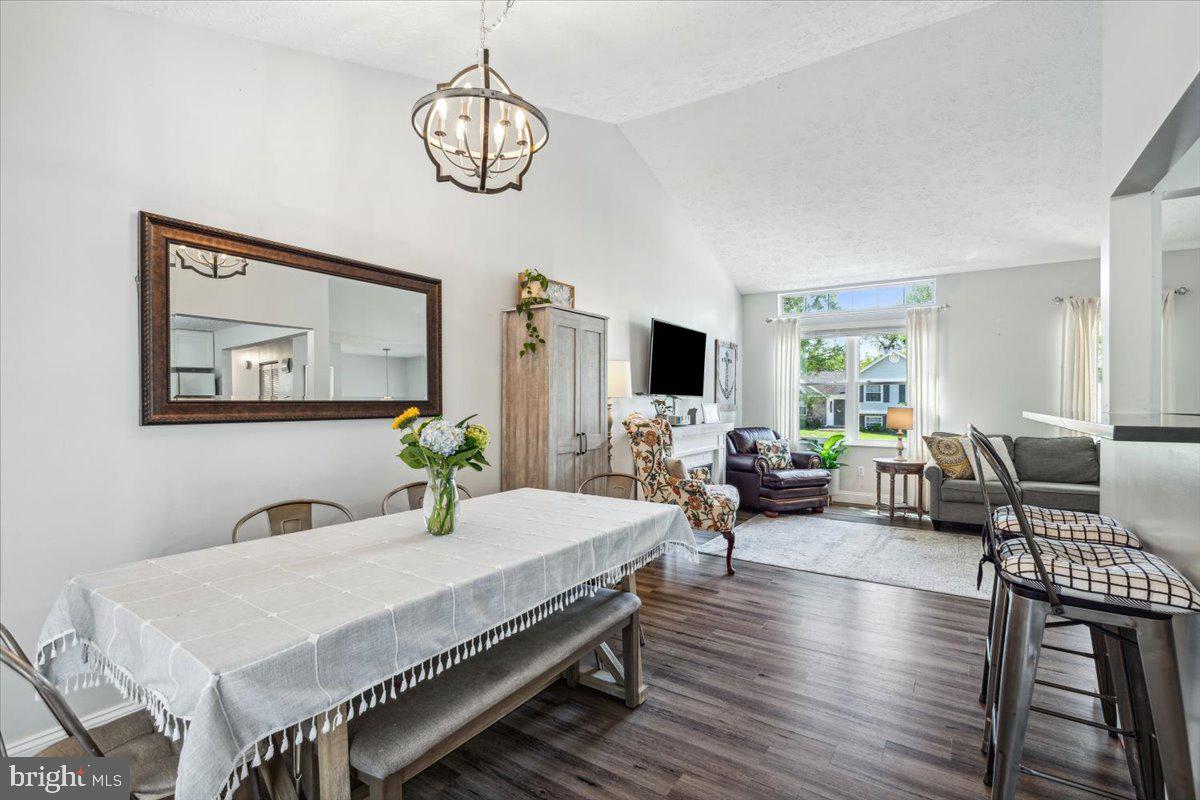 FOUNTAIN ROCK MANOR - Residential