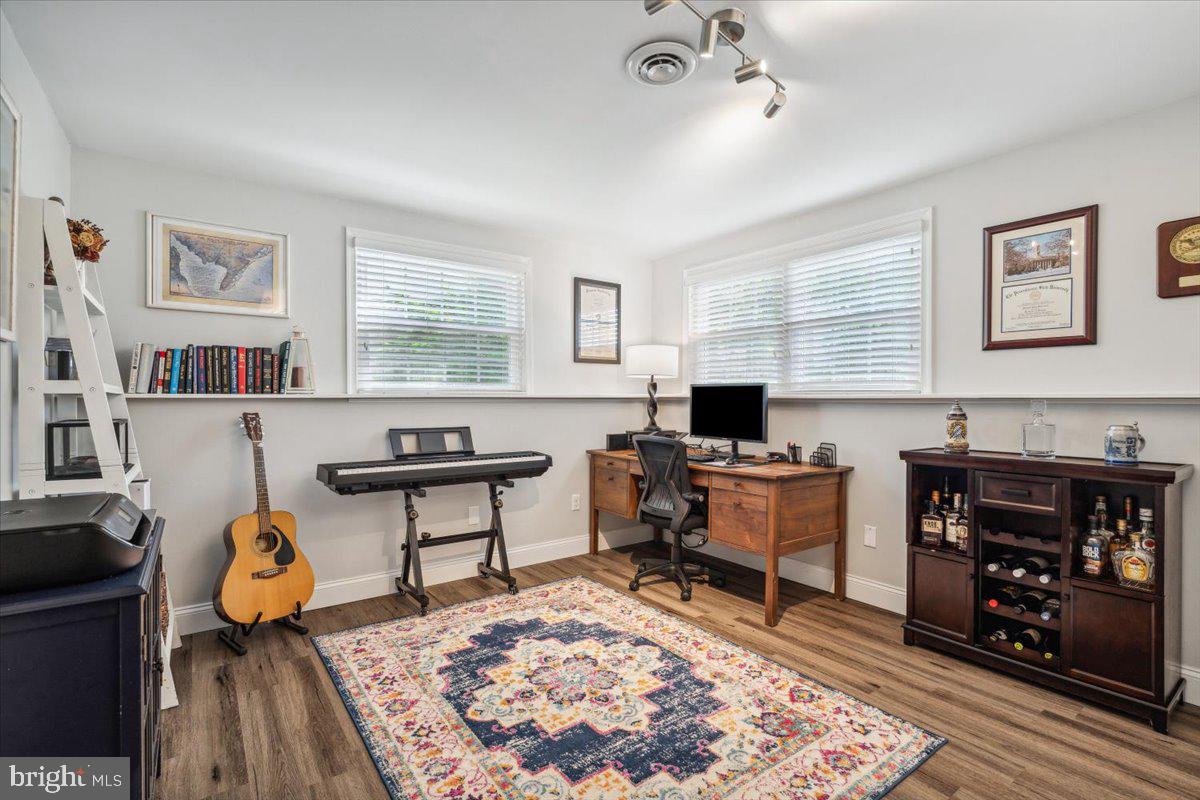 FOUNTAIN ROCK MANOR - Residential