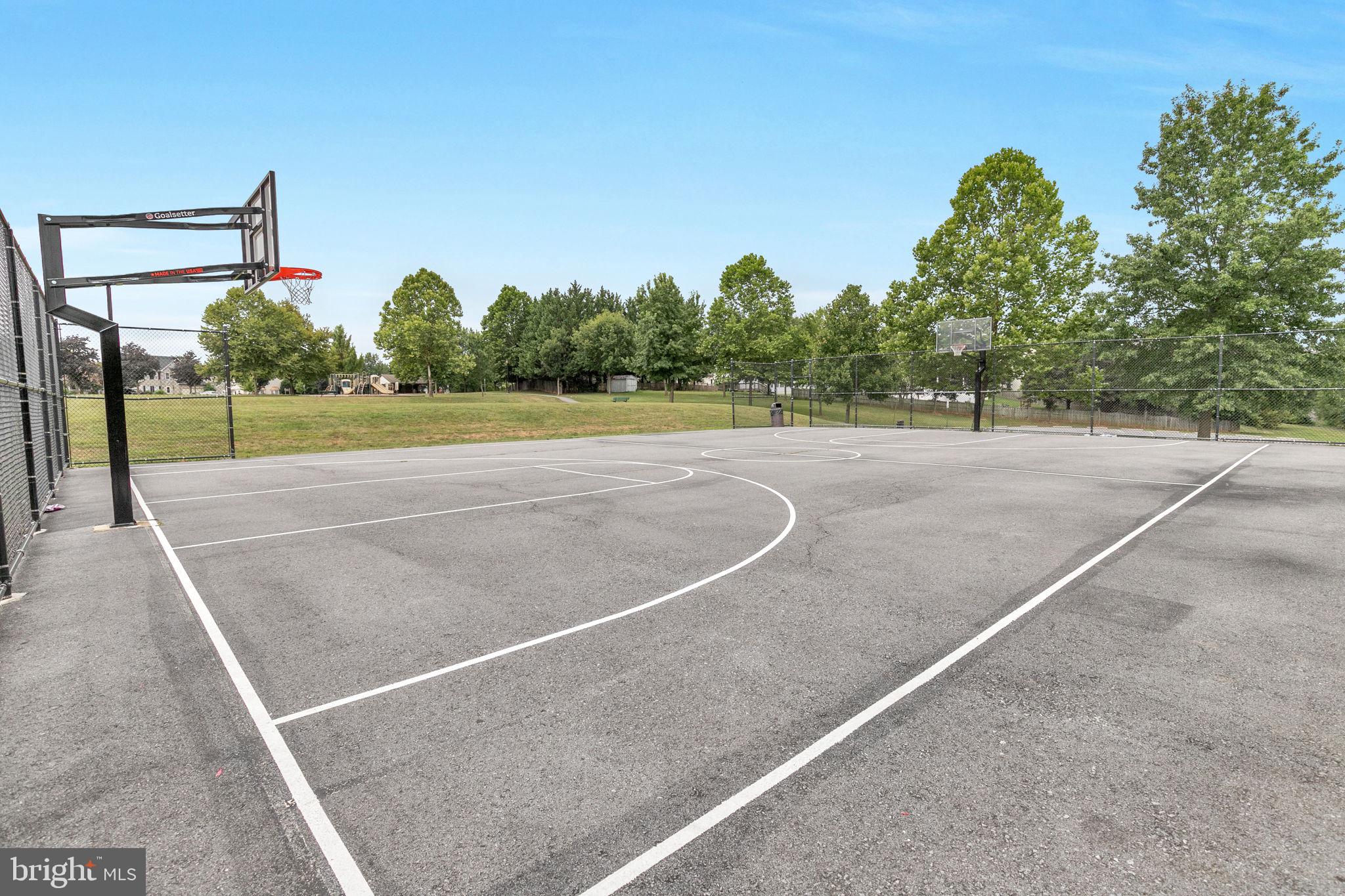 WILLOW BROOK - Residential