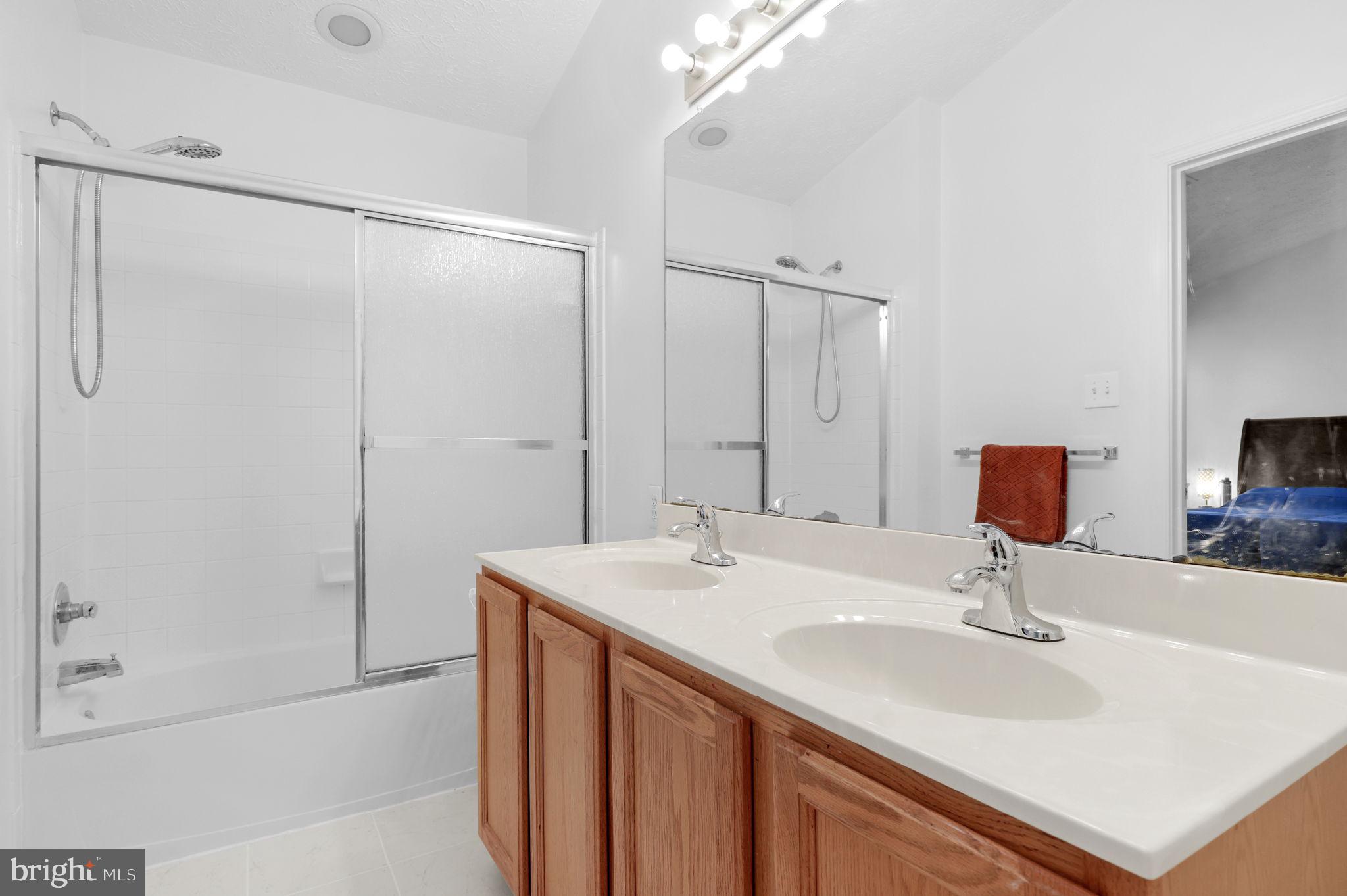 WILLOW BROOK - Residential