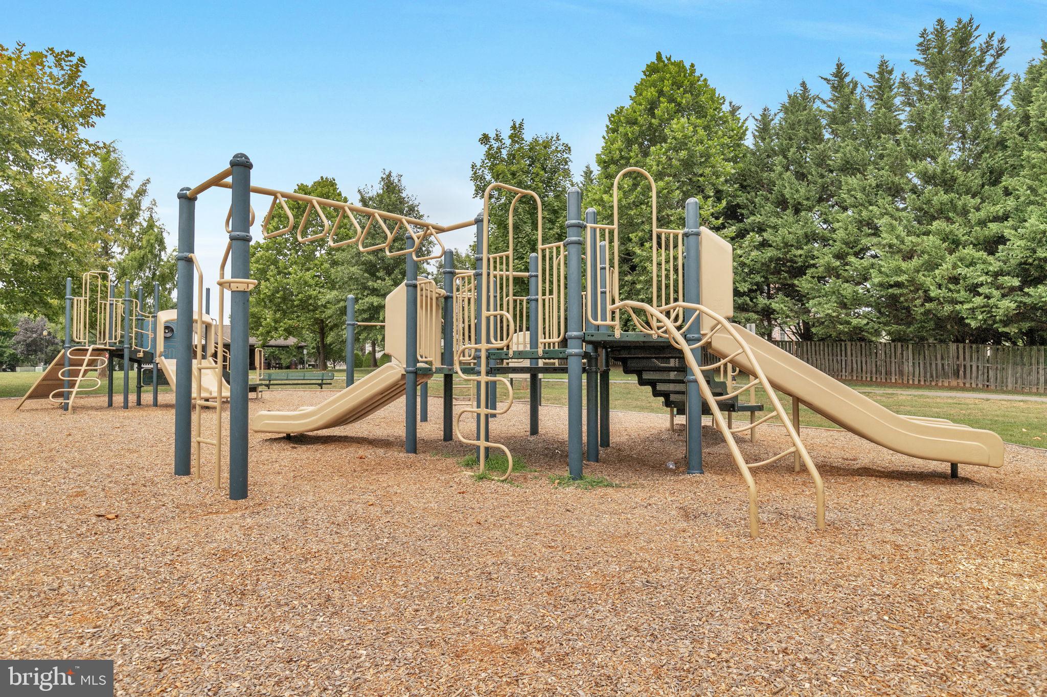 WILLOW BROOK - Residential