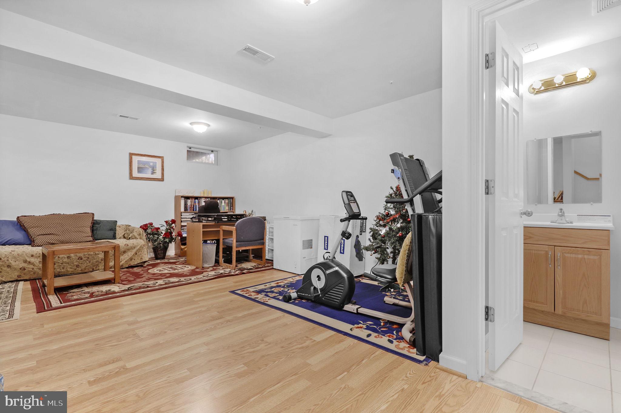 WILLOW BROOK - Residential