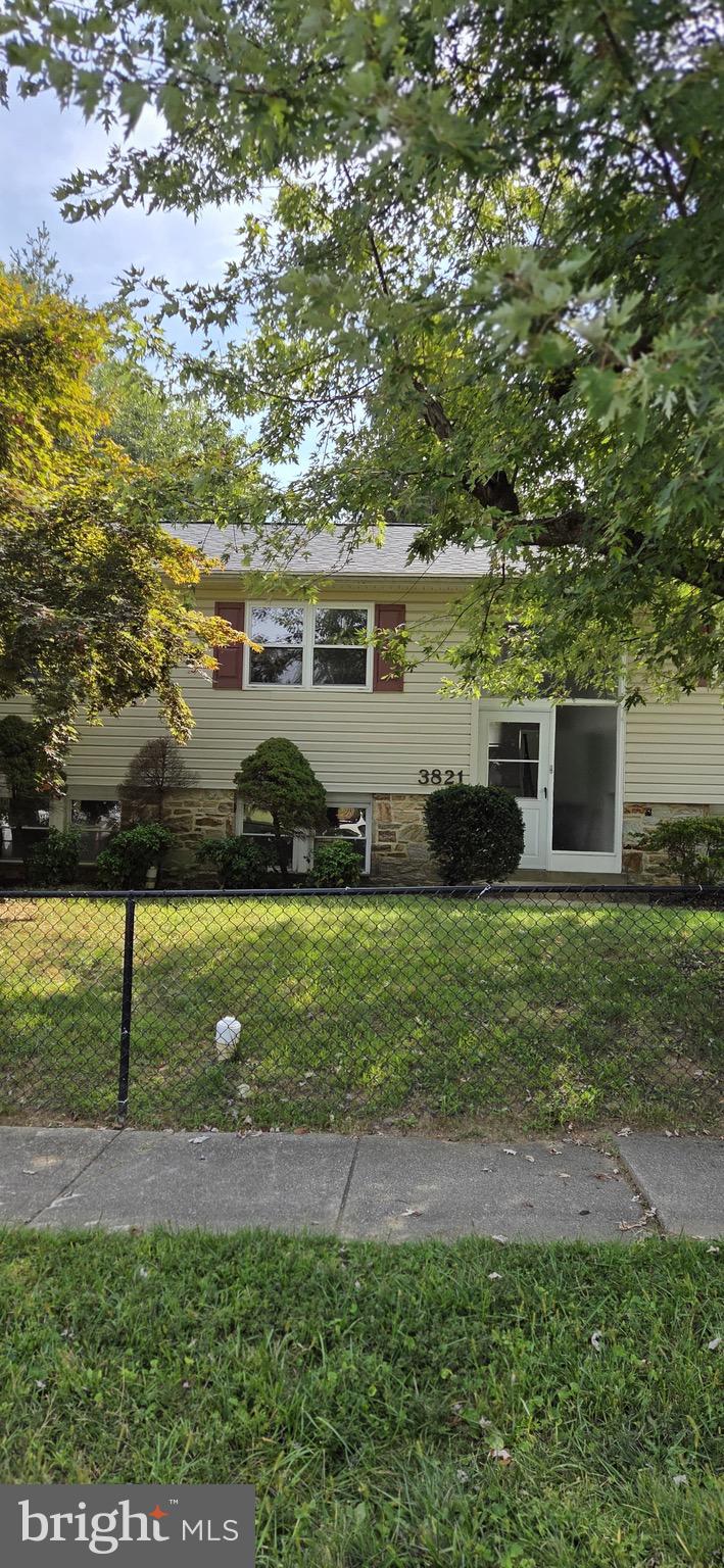 RANDALL RIDGE - Residential Lease