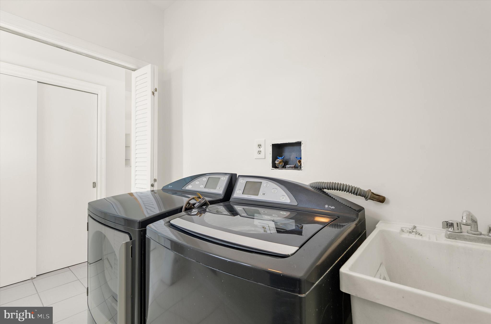 WEST SEVERNA PARK - Residential