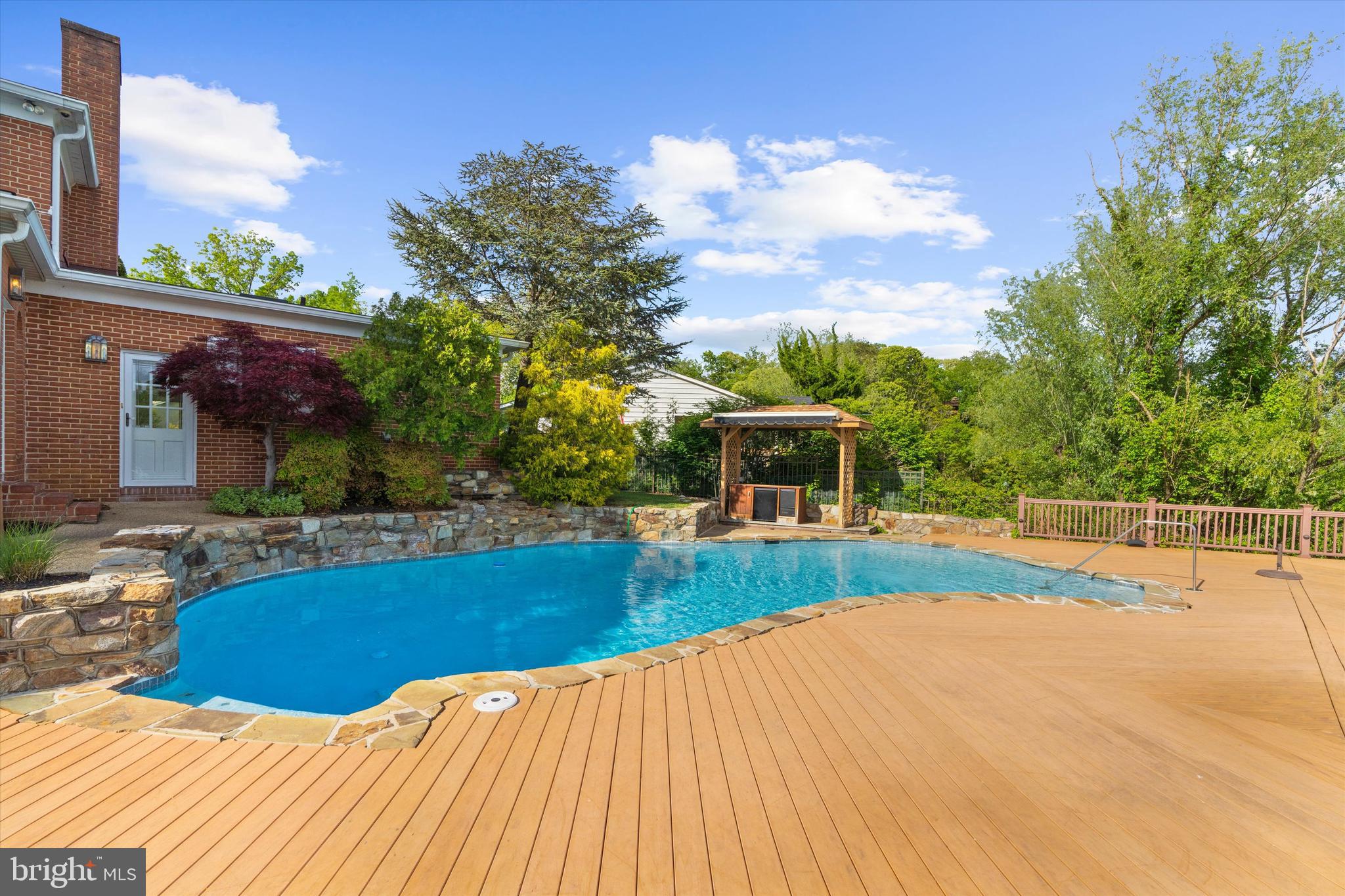 WEST SEVERNA PARK - Residential