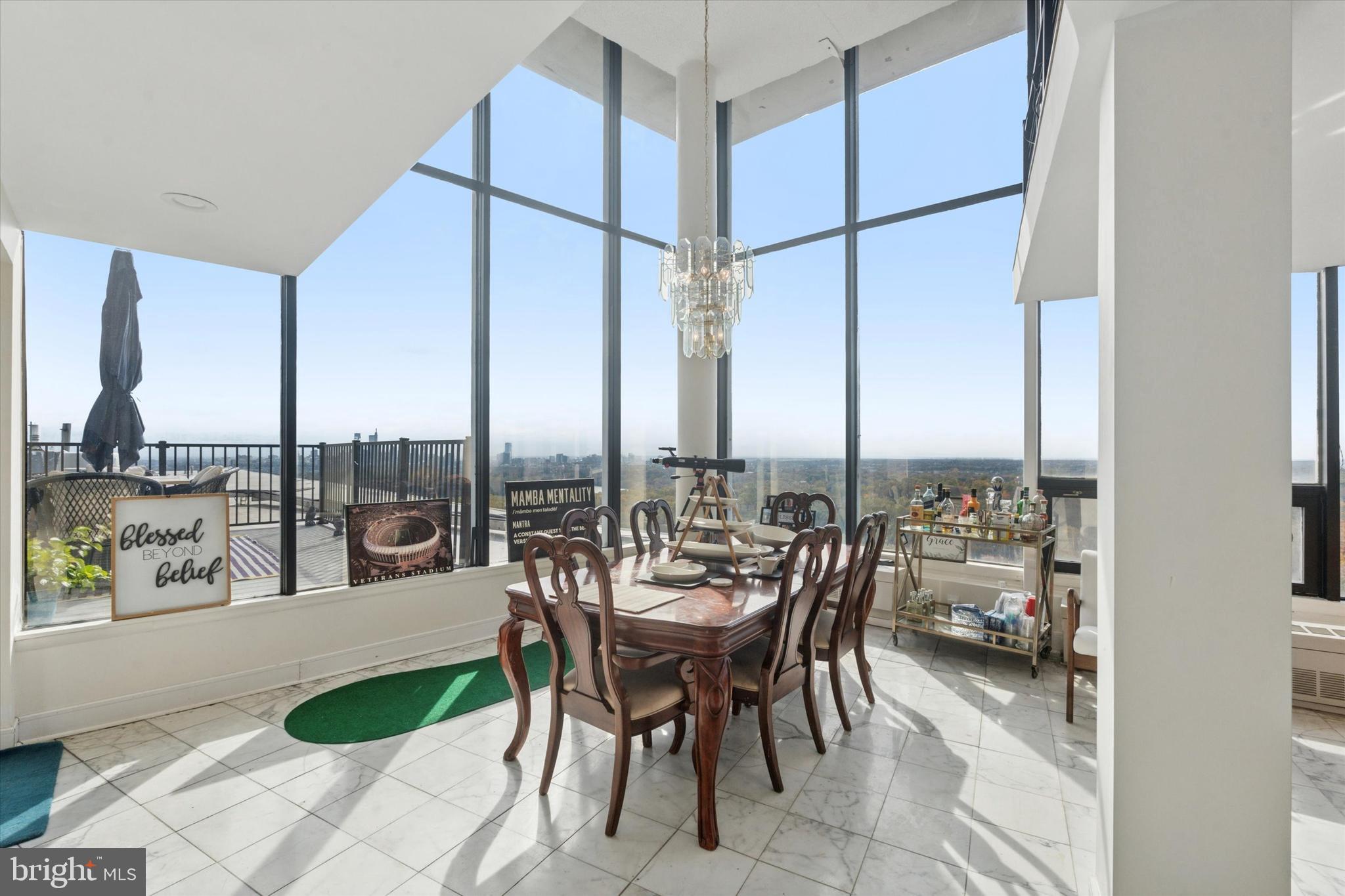 WYNNEFIELD HEIGHTS - Residential