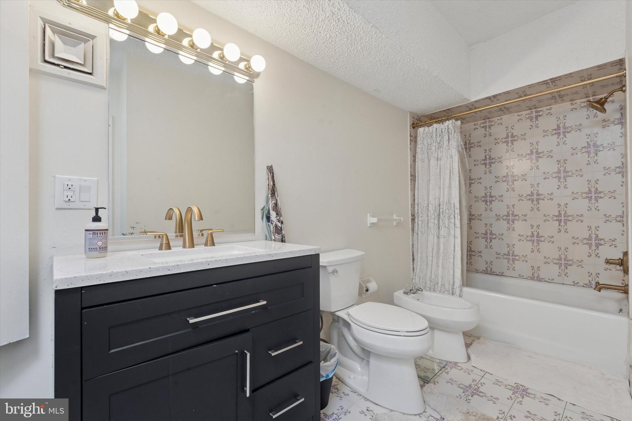 WYNNEFIELD HEIGHTS - Residential