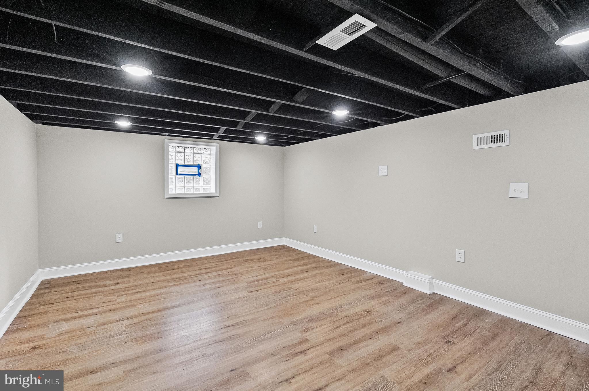 WALTHERSON - Residential