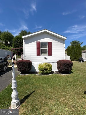 414 FRIEDEN MNR, SCHUYLKILL HAVEN, PA 17972 - Image f84cfd0a5c8b246c8e6588c345a4ecac/4086999999
