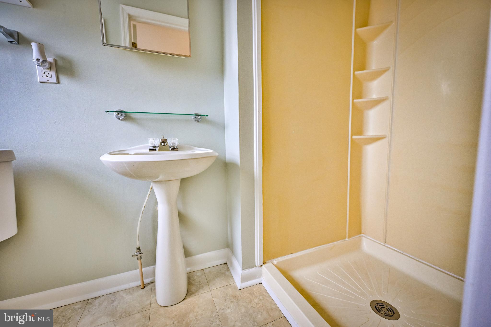 SOUTH BALTIMORE - Residential Lease