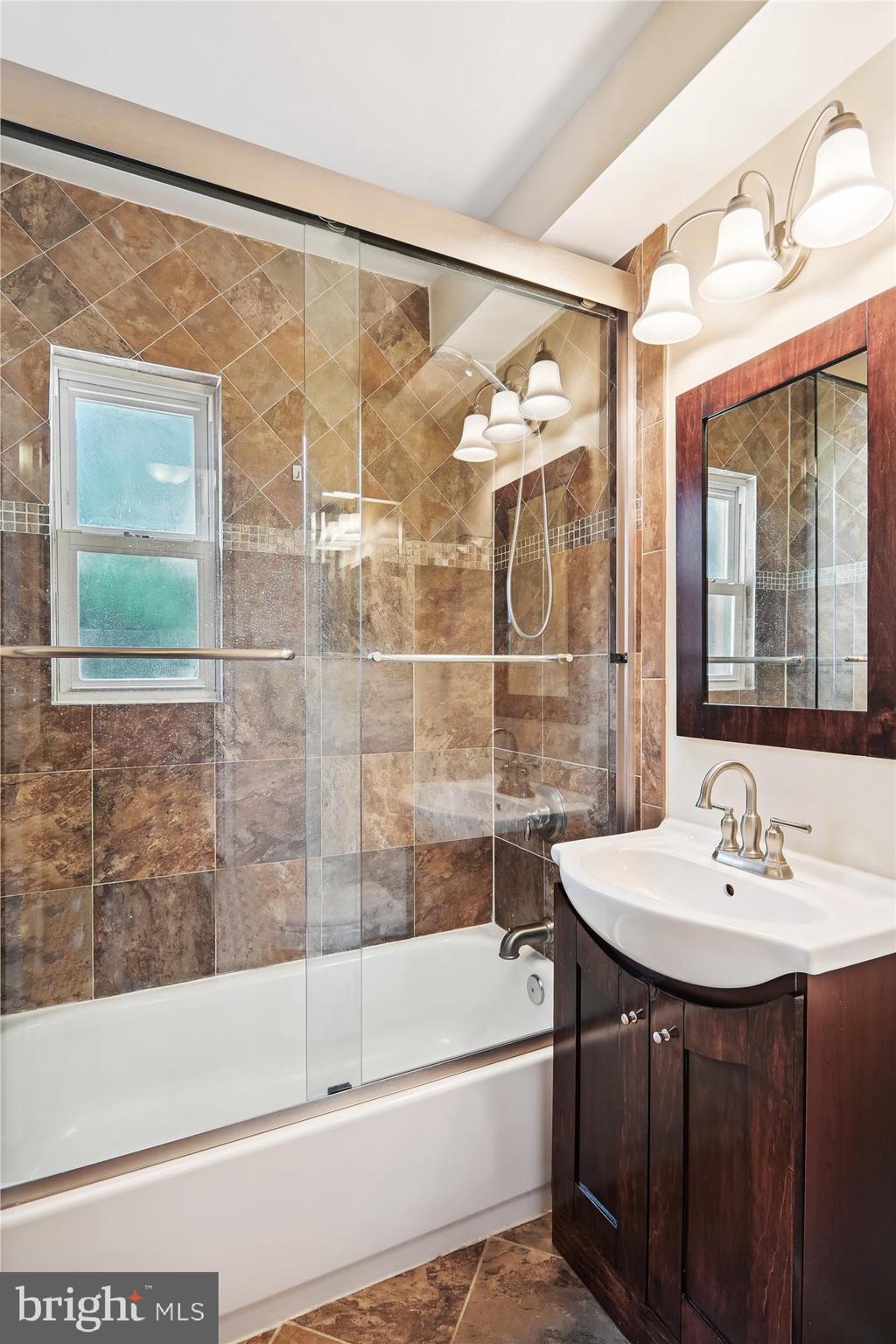 TYLER PARK - Residential Lease