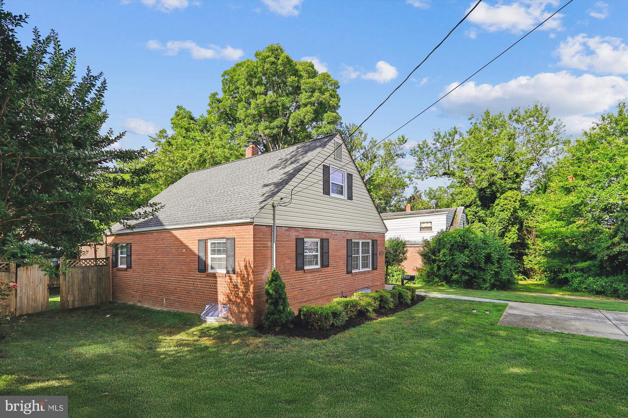 TYLER PARK - Residential Lease