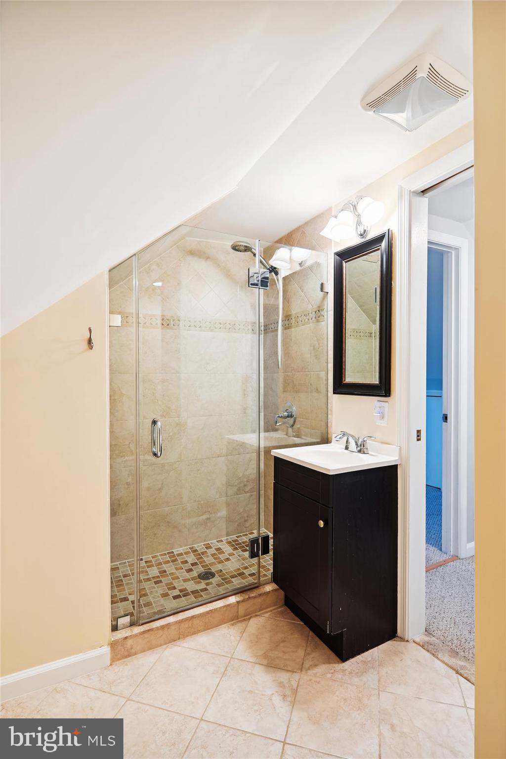 TYLER PARK - Residential Lease